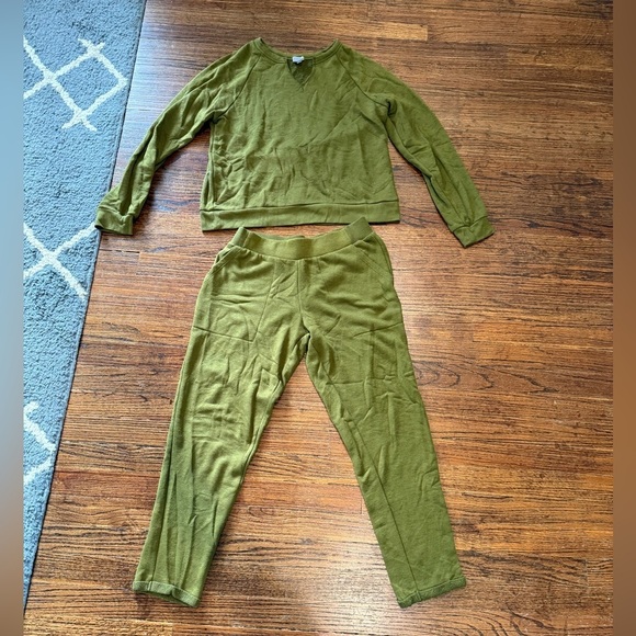 Stars Above Olive Green Sweat Set - Picture 1 of 6